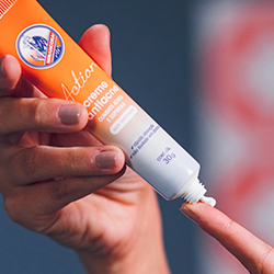 Logo Minancora Anti-acne Cream